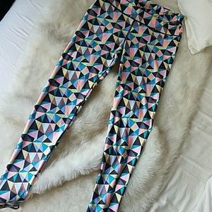 Geometric leggings